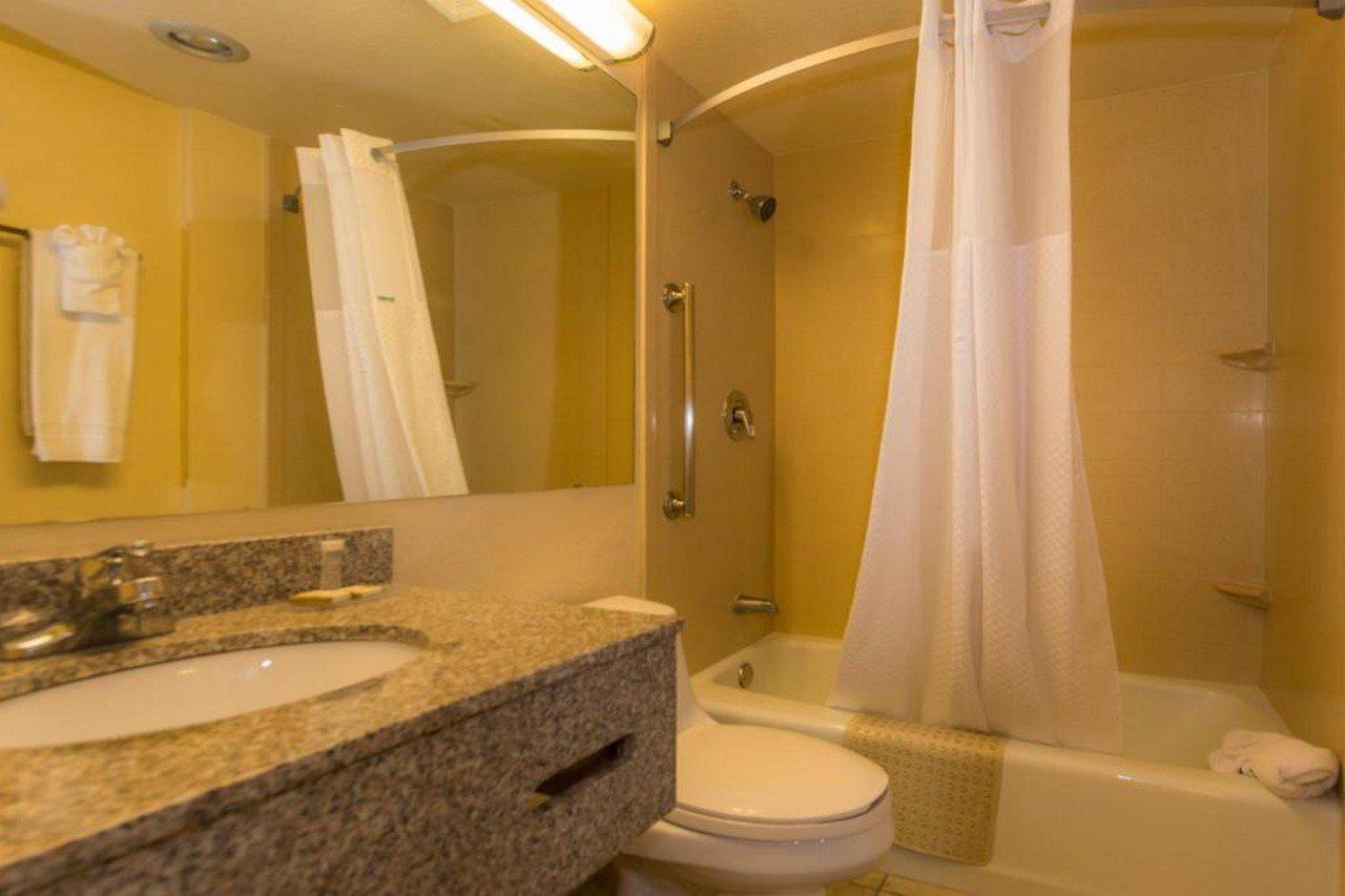 Howard Johnson By Wyndham Oklahoma City Okc Airport, Fairgrounds, I40 Exterior foto
