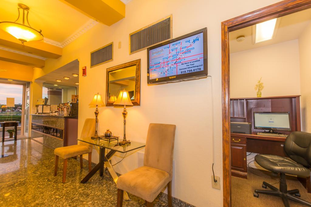 Howard Johnson By Wyndham Oklahoma City Okc Airport, Fairgrounds, I40 Exterior foto